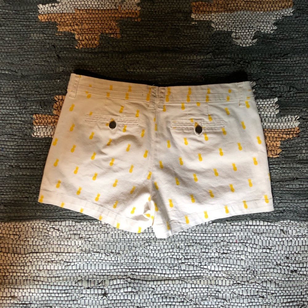 Shorts - Picture 3 of 3
